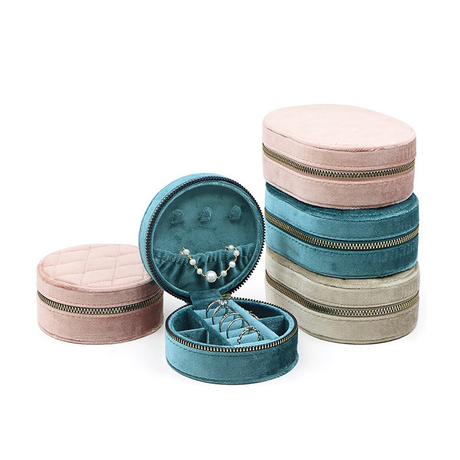 Round Diamond Velvet Travel Je - Travel Accessories Display reseña y precio