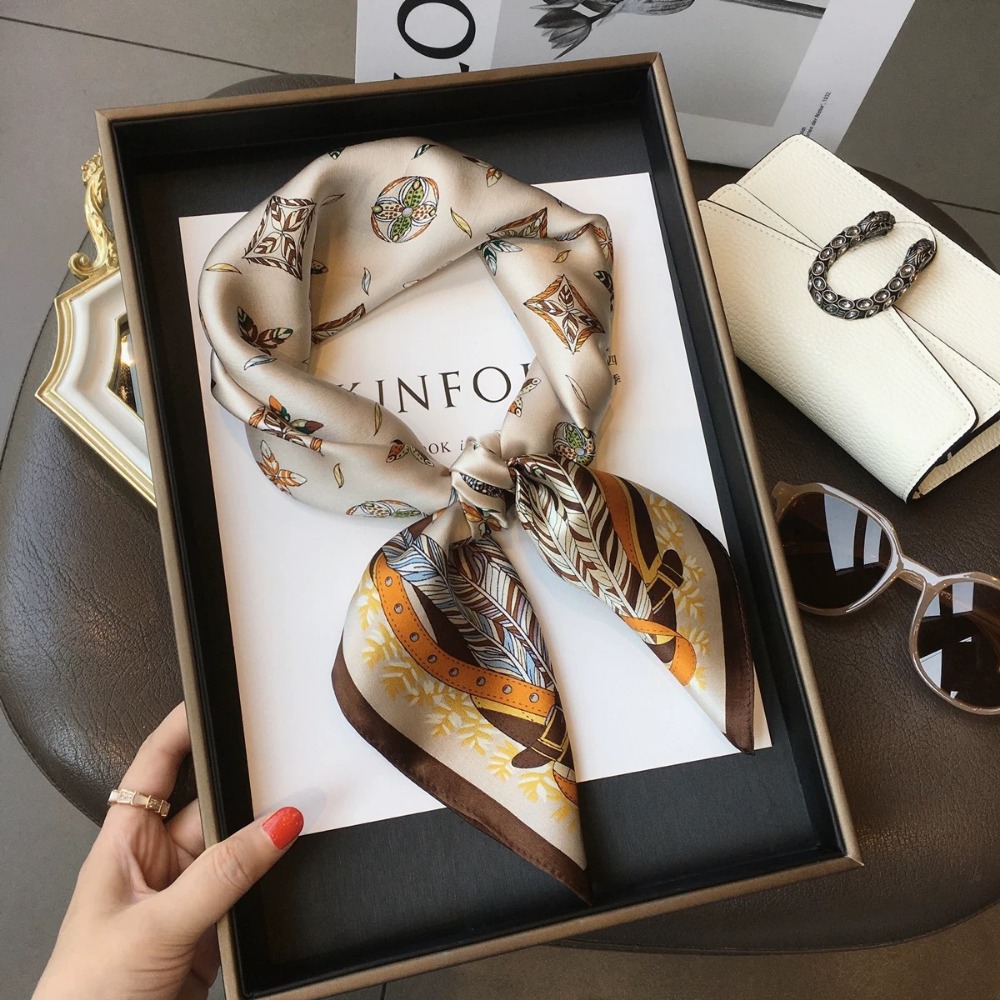 Fashion Satin Square Scarf for - Travel Accessories Neck reseña y precio