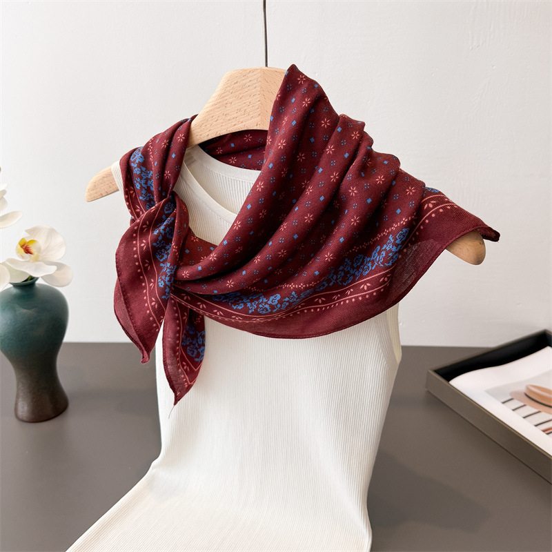 2026 New Floral Print Square S - Travel Accessories Neck reseña y precio